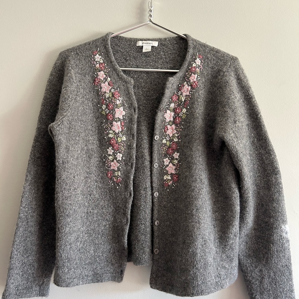 Dressbarn Gray Floral Embroidered Women's Sweater